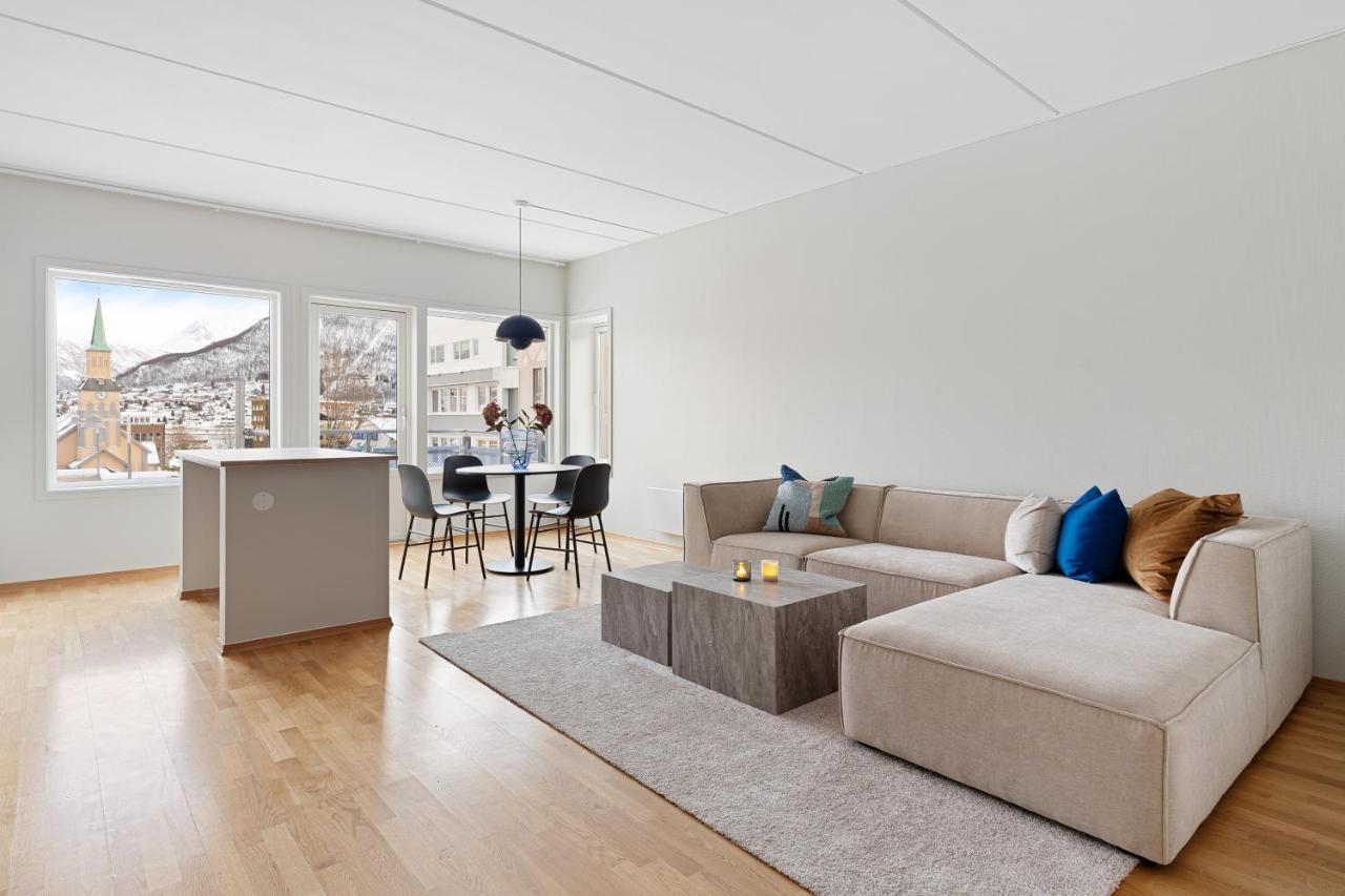 Downtown Apartment - The View Tromsø Zewnętrze zdjęcie