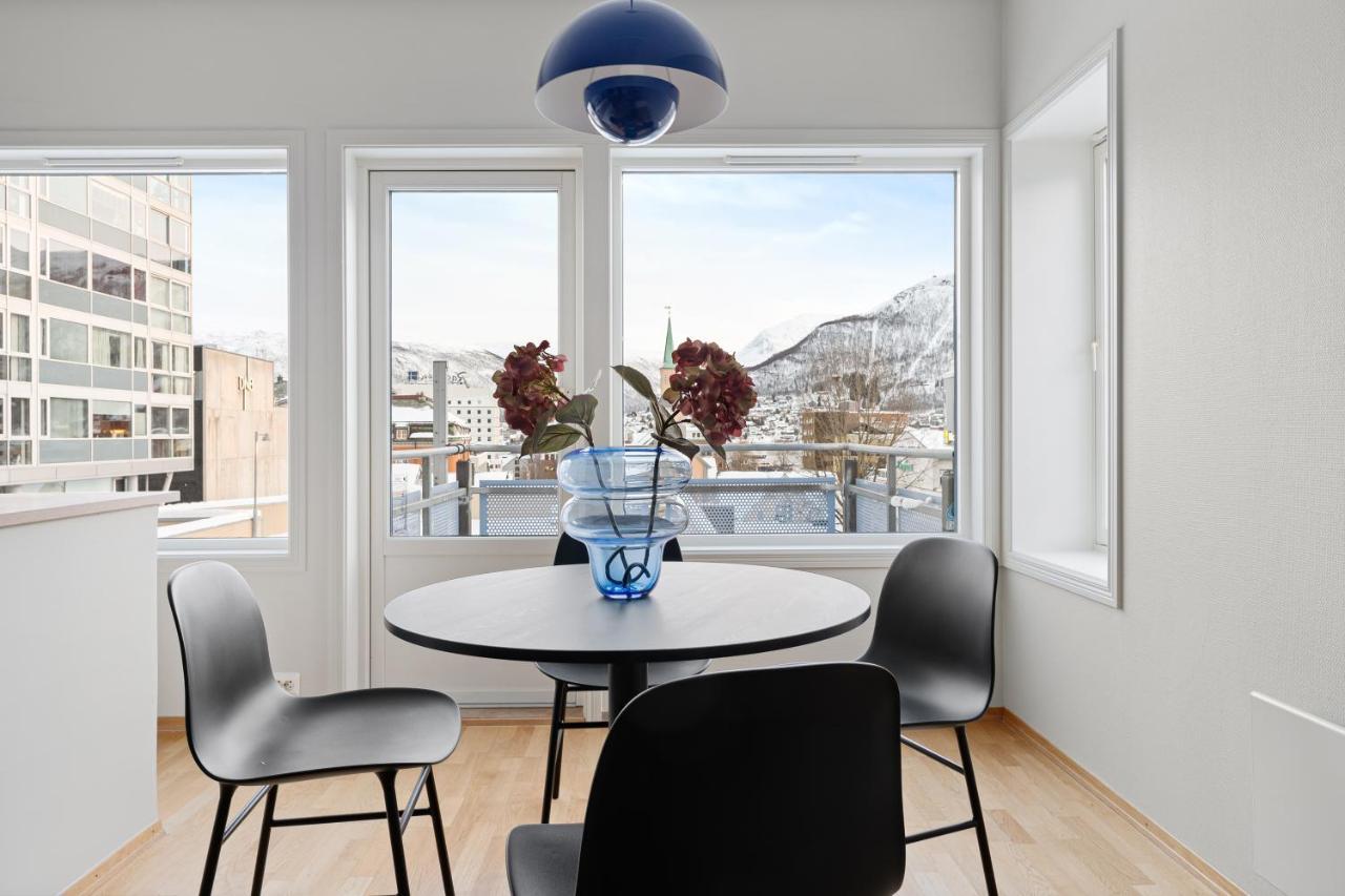 Downtown Apartment - The View Tromsø Zewnętrze zdjęcie